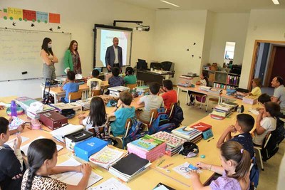 Valena desenvolve o empreendedorismo na infancia