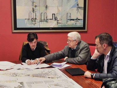 Tui presenta el proyecto de recuperacin del Teatro Principal al PIREP 