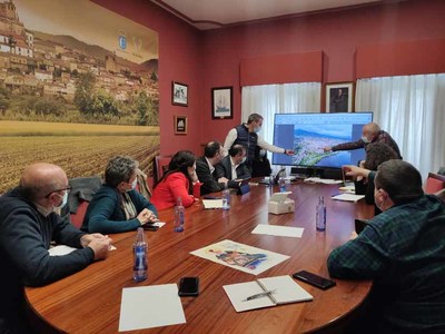 A Axenda Urbana de Tui realiza unha consulta telefnica coa vecianza