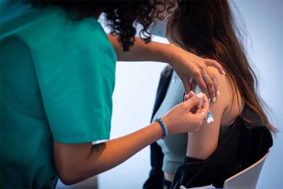 Disponible a partir del 14 de julio la autocita de vacunacin de la covid para primeras dosis de adultos y nios y recuerdo de mayores de 18 aos 