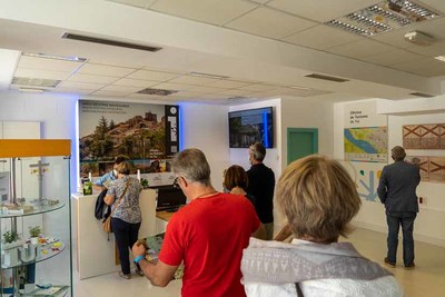 Mis de 2800 persoas pasaron en xuo pola Oficina Municipal de Turismo de Tui