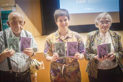 O Rosal atesoura as historias que non se atopan nos libros 