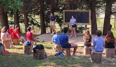 O campamento urbano de vern de Tomio rompe moldes