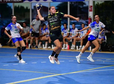 El Guards inicia su singladura en el exilio de Tui