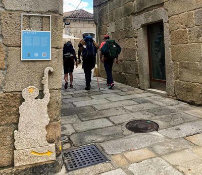 A Oficina de Turismo de Tui atendeu case 11 mil visitantes no mes de agosto