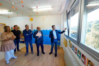 A Xunta inviste mis de 270.000euros na mellora da eficiencia enerxtica no CEIP A Sangria da Guarda co cambio de todas as fiestras