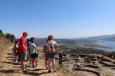 La Oficina de Turismo de A Guarda atendi a ms de 6.000 personas en los meses de verano