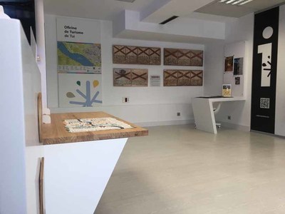 A Oficina de Turismo de Tui atendeu este vern mis de 23 mil visitantes