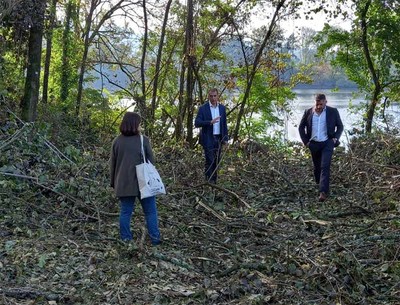 A Deputacin mellora medio kilmetro de senda fluvial do Ro Mio en Tui para incorporalo como un treito do futuro -Anel Verde do Mio-    