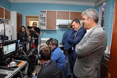 A serie internacional -Los Enviados- trasldase a Galicia para gravar a sa segunda temporada no marco do hub audiovisual da Xunta