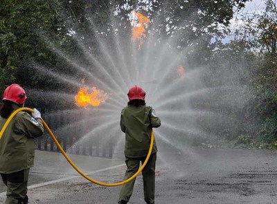 Os voluntarios de Proteccin Civil en formacin continua