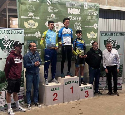 Sal Lpez y Sarela Conde se coronan en el viedo del Trofeo Montes de Eiras