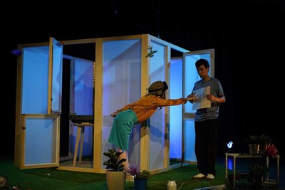O Teatro Municipal de Tui acolle este venres a obra -Hugo-