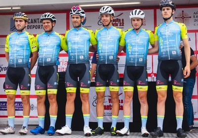 El Team Oiense - Escuela Estvez se fortalece con 22 ciclistas en 2023