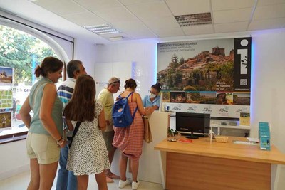 A Oficina de Turismo de Tui atendeu 40 mil visitantes en 2022 