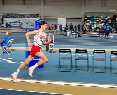 lex Sierpes Pereira, TOP 5 en el Campeonato Gallego absoluto 3000 metros pista cubierta