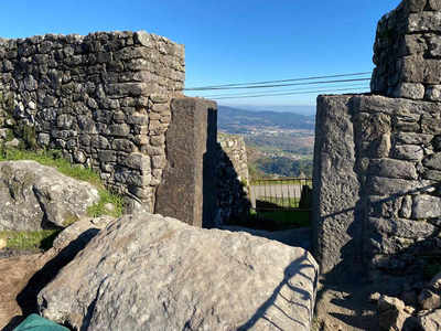 Concluye la reconstruccin de la puerta Norte del poblado de Santa Trega en A Guarda