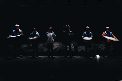 Chvere abre o ciclo teatral no Teatro Municipal de Tui con N.E.V.E.R.M.O.R.E.