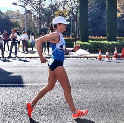 La atleta guardesa Emilia Rodrguez Baz termina en terceira posicin los 20km marcha en Crdoba
