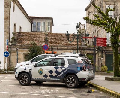 Tui cuenta desde el 1 de abril con vigilancia nocturna por parte de la Polica Local