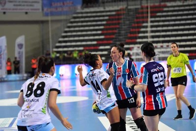 El Guards ve morir su sueo en Antalya (33-20, 50-43 en el global)