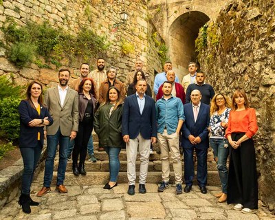 Converxencia 21 lanza su candidatura con el lema: -Tui, un gran pasado, mellor futuro-