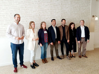 Luis Lpez participa en una comida informativa con los candidatos populares del Baixo Mio