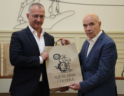 Cerveira analisa geminaao cultural com municpio espanhol de Cervera