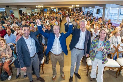 Alfonso Rueda apunta a Roberto Carrero como a alternativa a anos de inmobilismo e reivindica ao PP como opcin de cambio, estabilidade, sentidio e maiora para A Guarda 