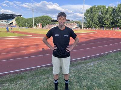 El atleta guards Alex Sierpes Pereira bate record en los 1500 metros obstculos
