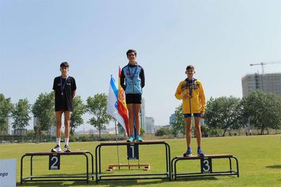 Oro y rcord gallego  para lex Sierpes Pereira en los 1500 metros obstculos