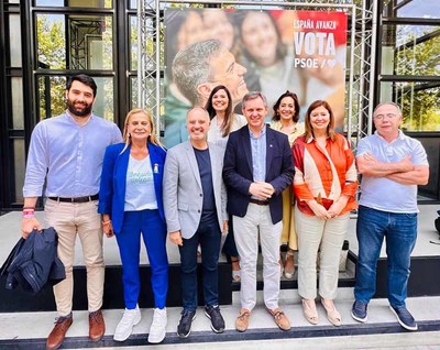 David Regades e Carmela Silva destacan, dende Madrid, que -a mellor Espaa s  posible cun presidente de avance, como Pedro Snchez-