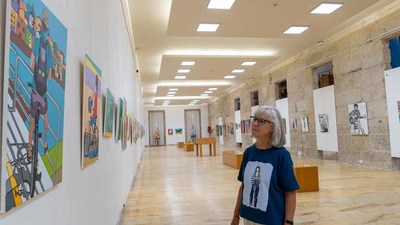 Chuny Vzquez presenta unha retrospectiva da sa obra pictrica en Tui