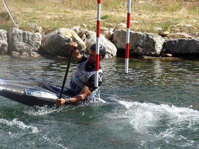 Manu Ochoa Subcampin de Espaa de kayak cross e Lus Fernndez prata na Copa de Espaa de Sllom