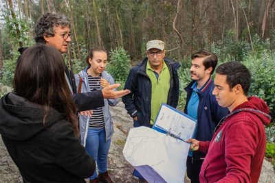 Preservacao da Arte Rupestre no Monte de Gios une Camara, Junta de Lanhelas e Corema