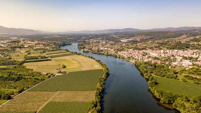 La Comisaria Europea Elisa Ferreira Visita Tui para Conocer Proyectos de Cooperacin Transfronteriza Galicia-Norte de Portugal