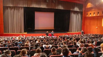 Mis de 300 alumnos e alumnas de 5 e 6 de Primaria participaron hoxe en -O Cine nas aulas-