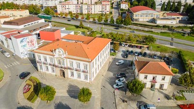 Presupuesto para 2024 con nuevos proyectos en diversas reas, manteniendo rigor y compromiso financiero en Vila Nova de Cerveira
