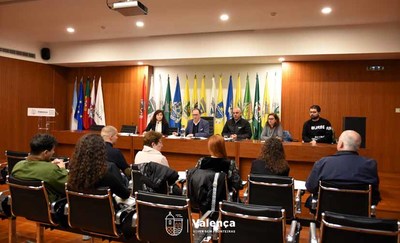 Valena Instituye Consejo Municipal de la Juventud