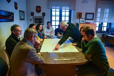 La Xunta rene a los guardacostas, tcnicos ambientales y personal del Intecmar para hacer seguimiento de la limpieza de las playas