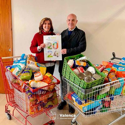 Calendario Solidario de la Eurociudad Tui-Valena: xito en la Campaa de Recogida de Alimentos