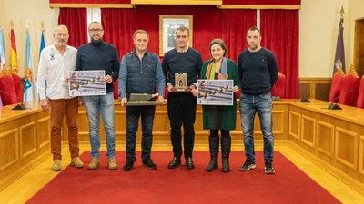 La XLIII Regata Mio Internacional rene a 27 embarcaciones en Tui para celebrar el 50 aniversario del Club Remo do Mio