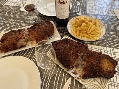Disfruta del Sabor Inigualable de un buen Cachopo en la Carnicera Florentia de Tomio