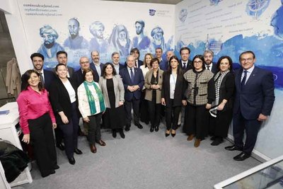 El alcalde y la concejala de Turismo promocionan el patrimonio judo de Tui en FITUR