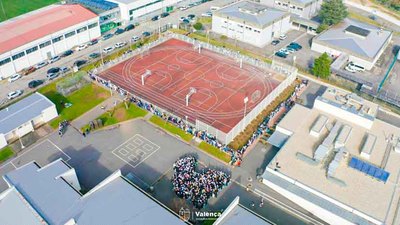 Palomas de la Paz surcaron los cielos de Valena en el Da Escolar de la No Violencia y la Paz