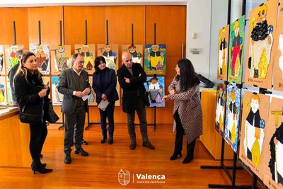 Valena Lleva a Sao Teotnio a las Escuelas