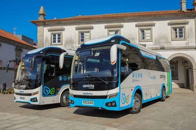 Dos nuevos autobuses elctricos fortalecen la flota municipal de Caminha con una opcin ms ecolgica y sostenible