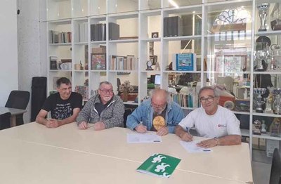 Xeremprega y Comunidad de Montes de Camposancos firman contrato para conservacin forestal