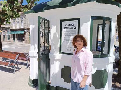 La -Casa de los Libros Hurfanos- abre sus puertas en la Plaza de la Inmaculada de Tui