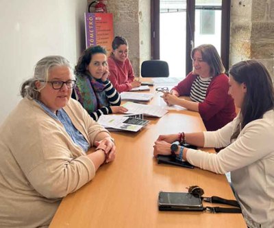 Concello de O Rosal y Acougo Firman Convenio para Promover el Acolhimento Familiar